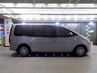 HYUNDAI STARIA 2023