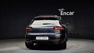 PORSCHE MACAN 2017