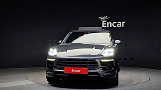 PORSCHE MACAN 2017
