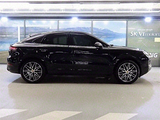 PORSCHE CAYENNE PO536  2024
