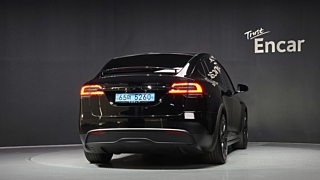 TESLA MODEL X 2023