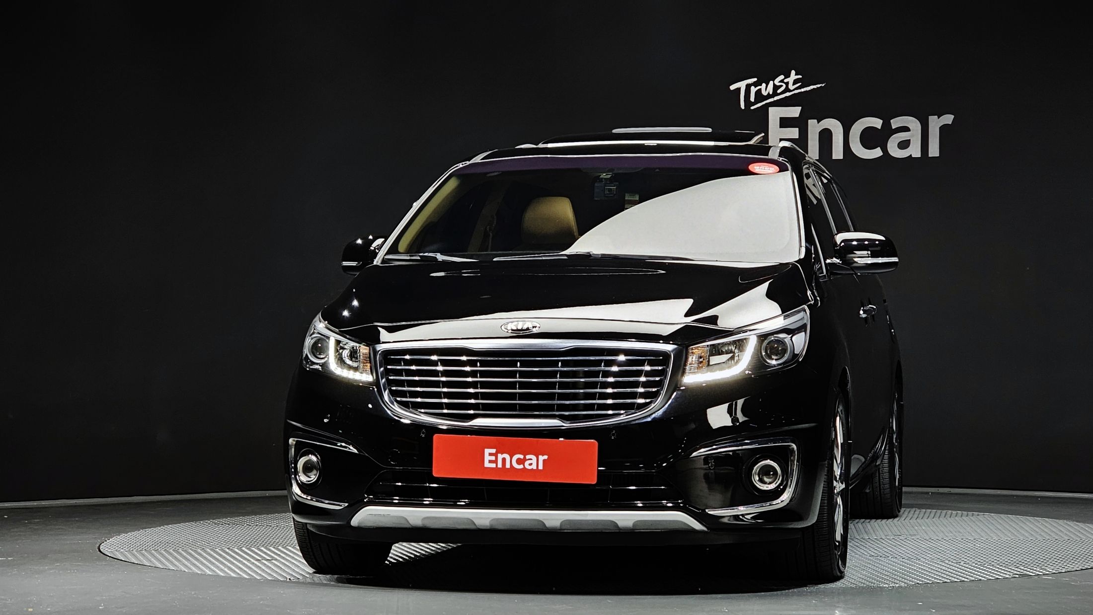 KIA CARNIVAL 2017