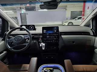 HYUNDAI STARIA  4WD Lounge 7 Seater 2021
