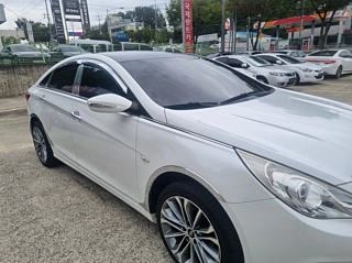 HYUNDAI SONATA YF 2010