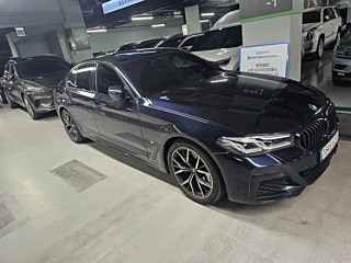 BMW 5-SERIES G30 2021