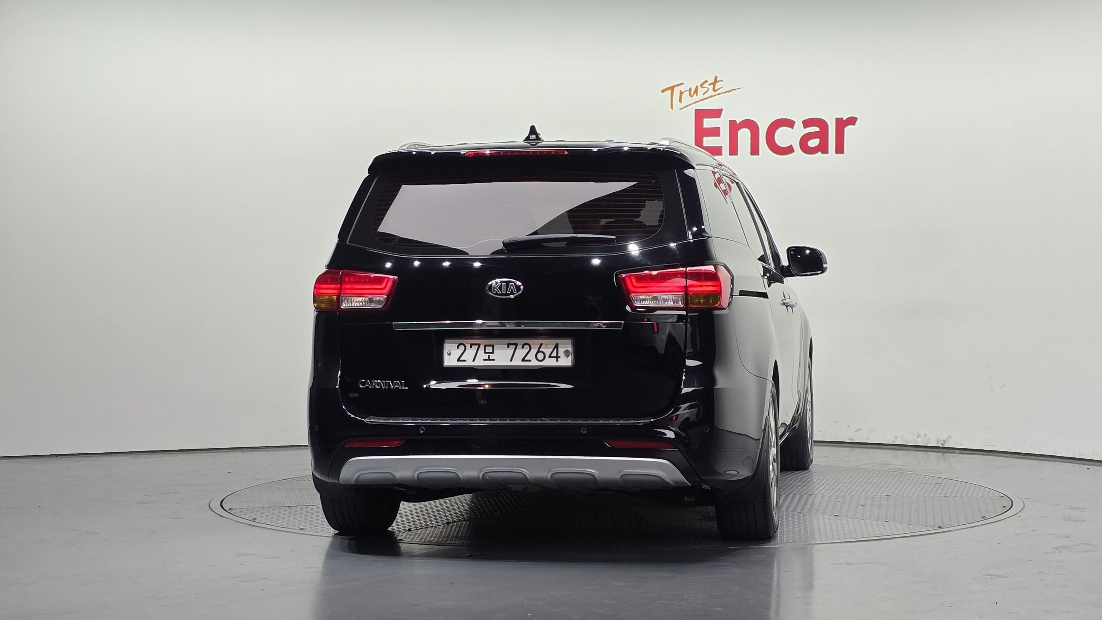 KIA CARNIVAL 2017