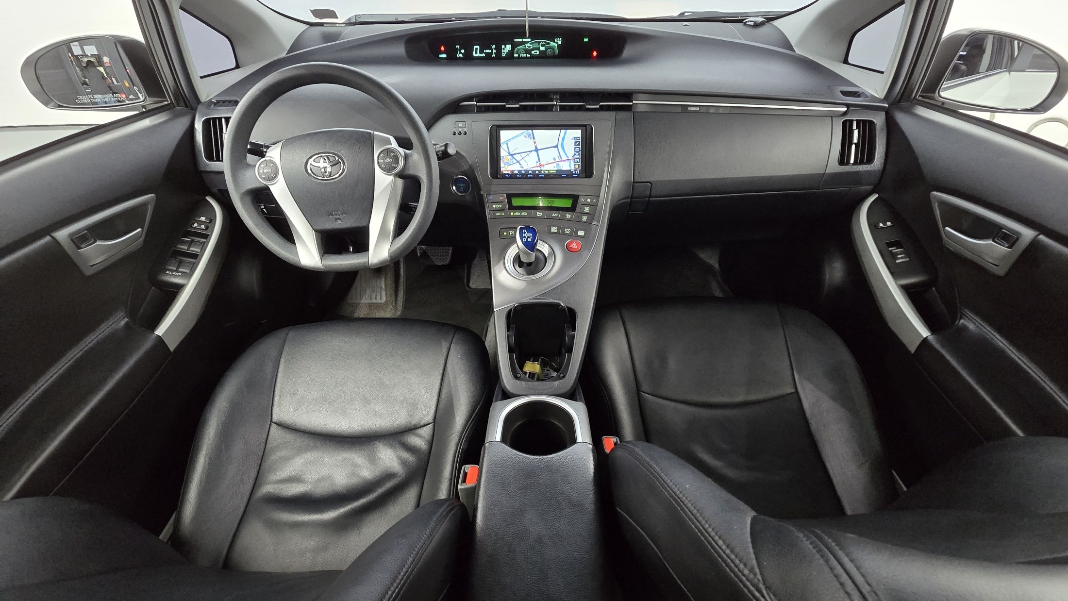 TOYOTA PRIUS 2015