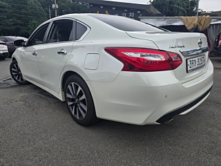 NISSAN ALTIMA 2017