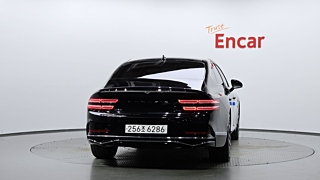 GENESIS G80 RG3 2024