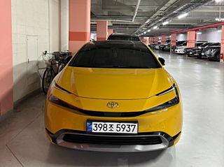 TOYOTA PRIUS 2024