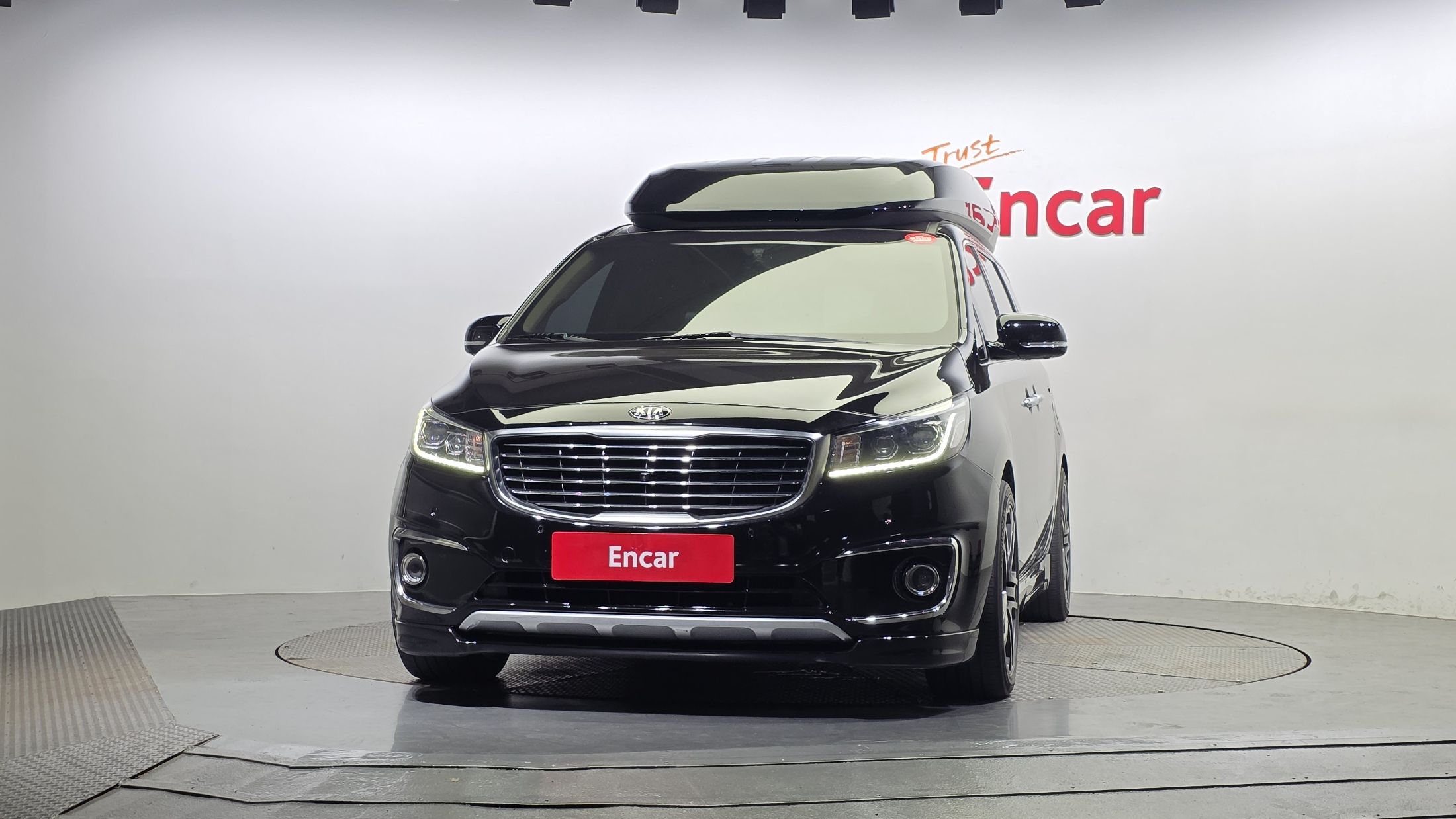 KIA CARNIVAL 2017