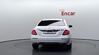 MERCEDES BENZ E-CLASS W213 2020