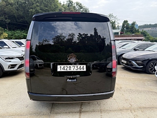 HYUNDAI STARIA 2025