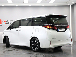 TOYOTA ALPHARD 2023