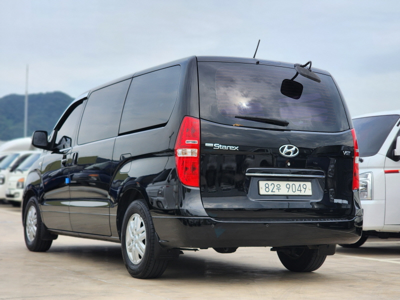 HYUNDAI STAREX GRAND 2016