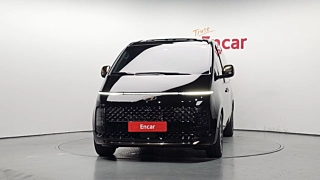 HYUNDAI STARIA 2025