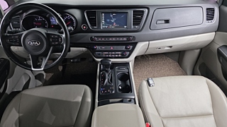 KIA CARNIVAL 2017