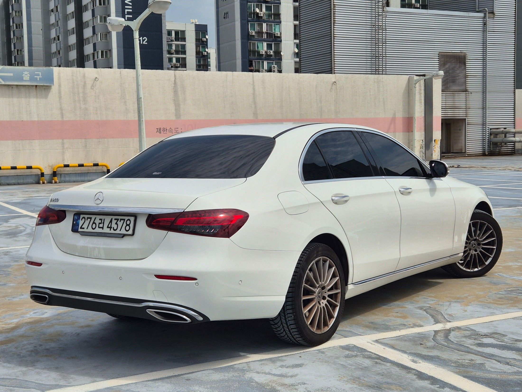MERCEDES BENZ E-CLASS W213 2023
