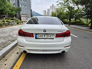 BMW 5-SERIES G30 530e Luxury 2020