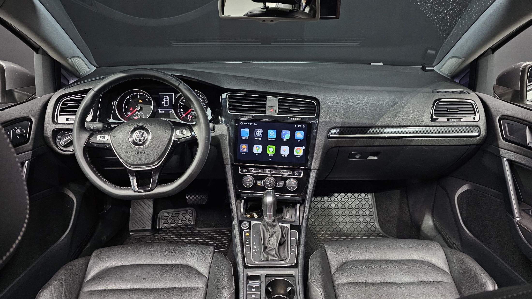 VOLKSWAGEN GOLF 2014