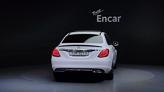 MERCEDES BENZ C-CLASS W205 2016