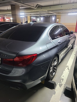 BMW 5-SERIES G30 2019