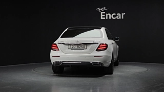MERCEDES BENZ E-CLASS W213 2018