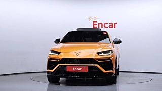 LAMBORGHINI URUS 2022