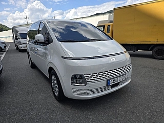 HYUNDAI STARIA 2024