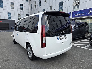 HYUNDAI STARIA 2024
