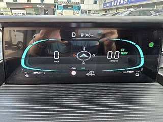 HYUNDAI STARIA 2024