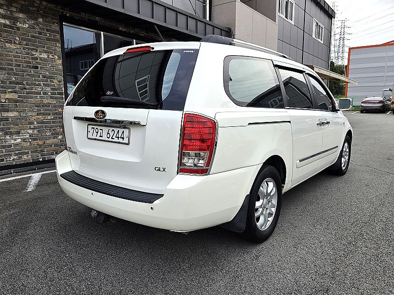 KIA CARNIVAL GRAND 2009