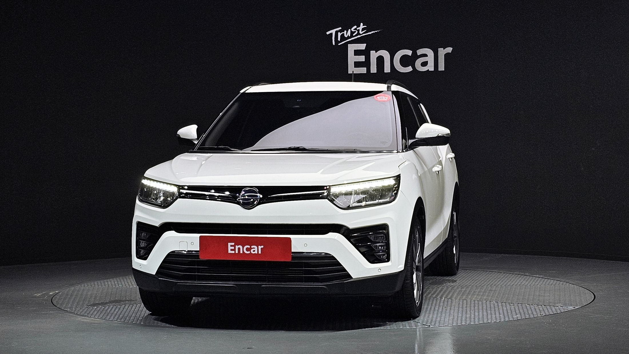 SSANGYONG TIVOLI VERY NEW 2021