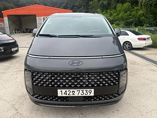 HYUNDAI STARIA 2025
