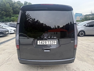 HYUNDAI STARIA 2025