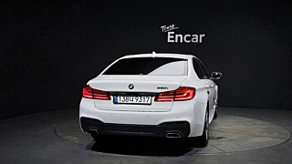 BMW 5-SERIES G30 520i M Sport 2020