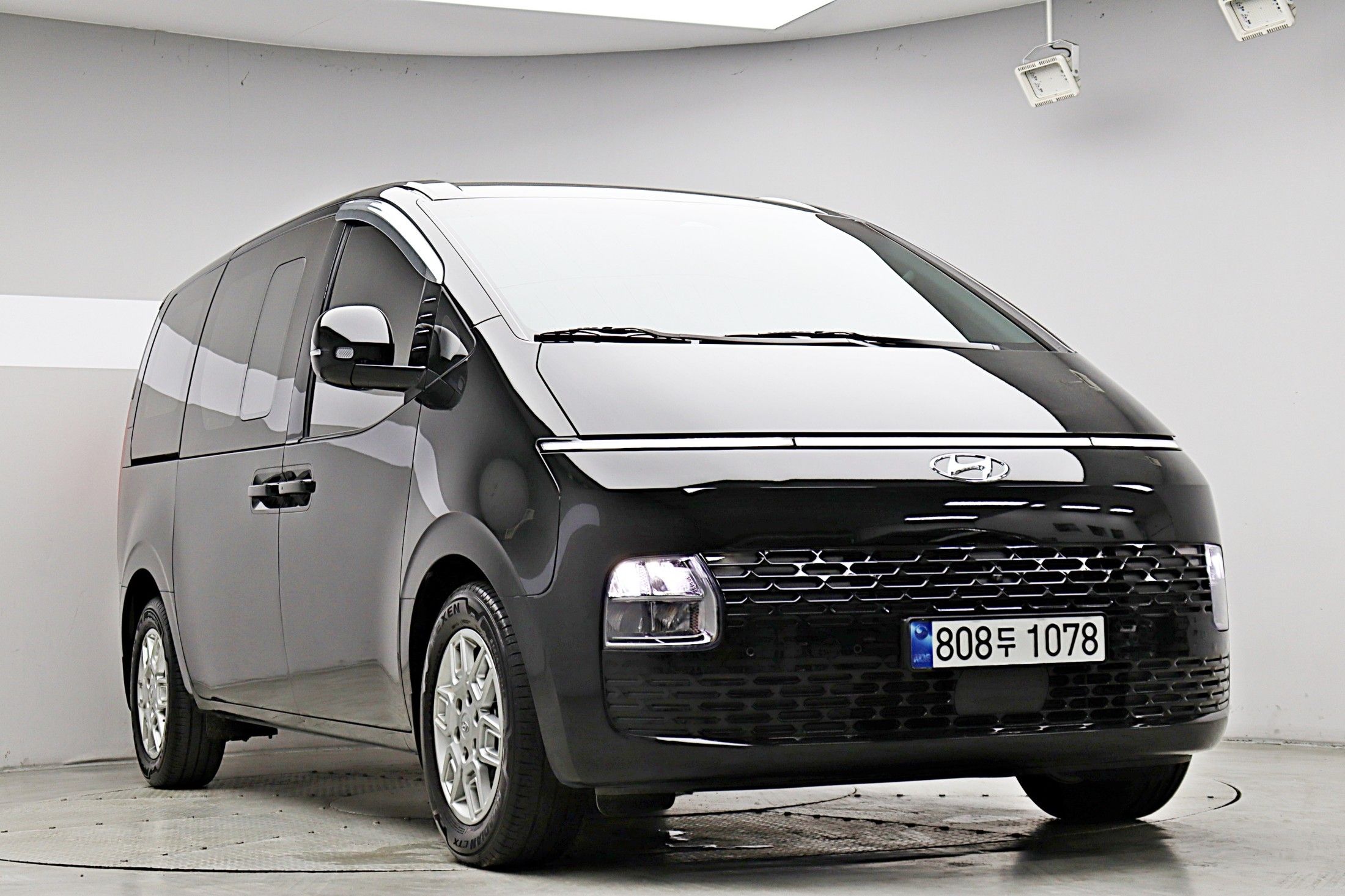 HYUNDAI STARIA 2023