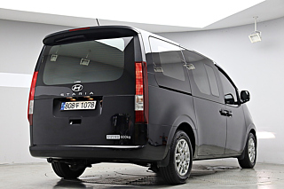 HYUNDAI STARIA 2023