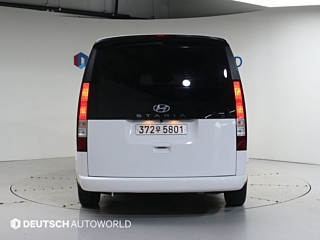 HYUNDAI STARIA  Tourer 9 Seater 2021