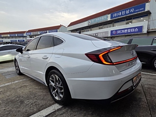 HYUNDAI SONATA DN8 2019