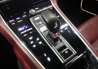 PORSCHE PANAMERA 971 2019
