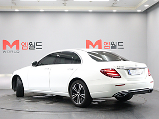 MERCEDES BENZ E-CLASS W213 2020