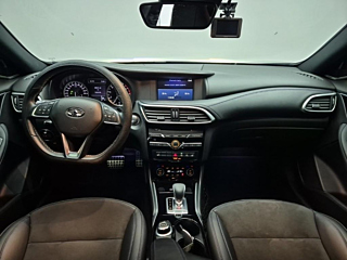INFINITI Q30 2017