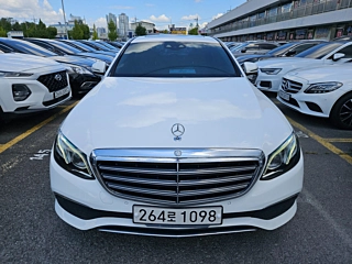 MERCEDES BENZ E-CLASS W213 2016