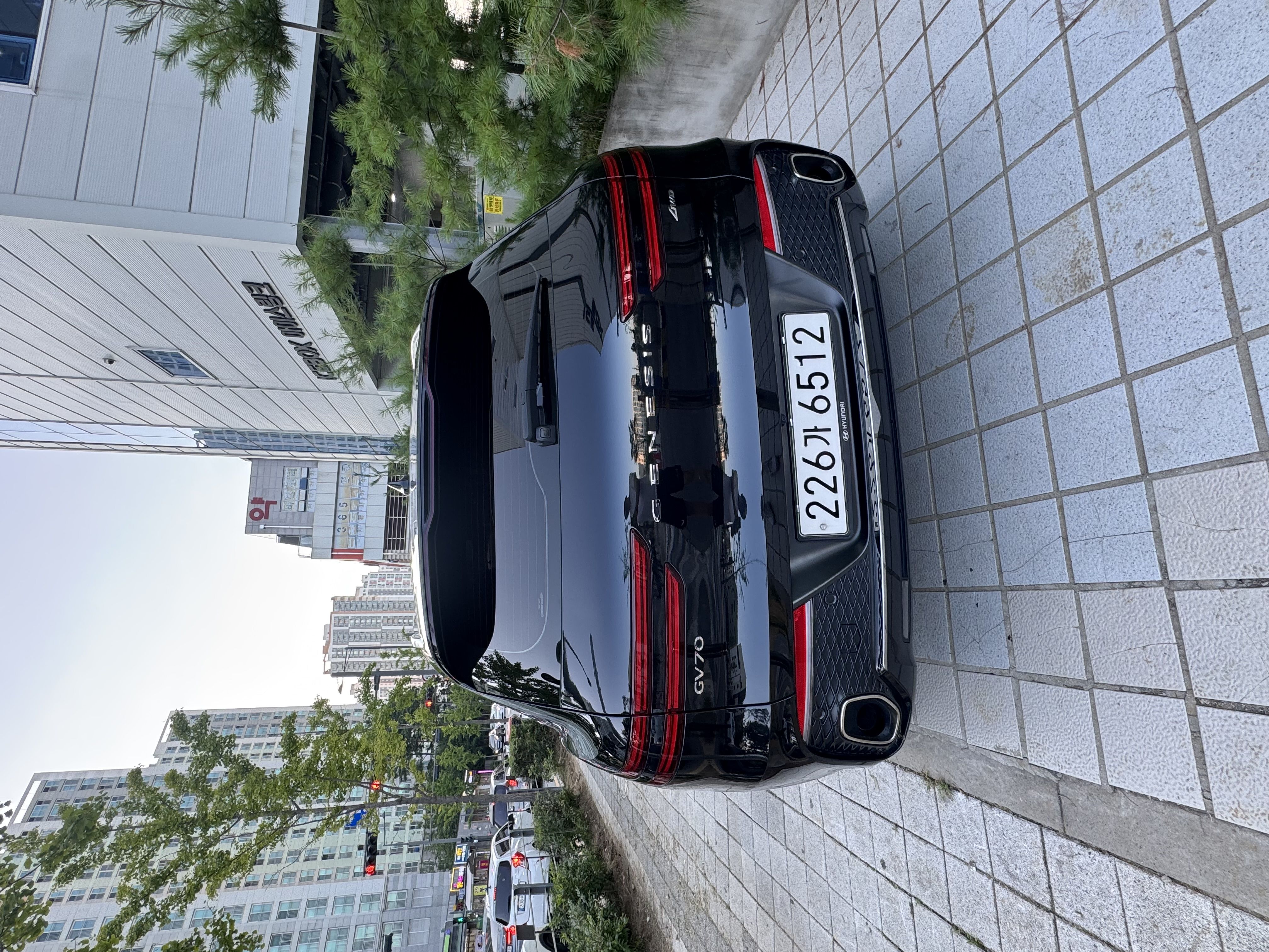 GENESIS GV70 2021