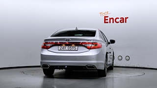 HYUNDAI GRANDEUR HG HYBRID 2016