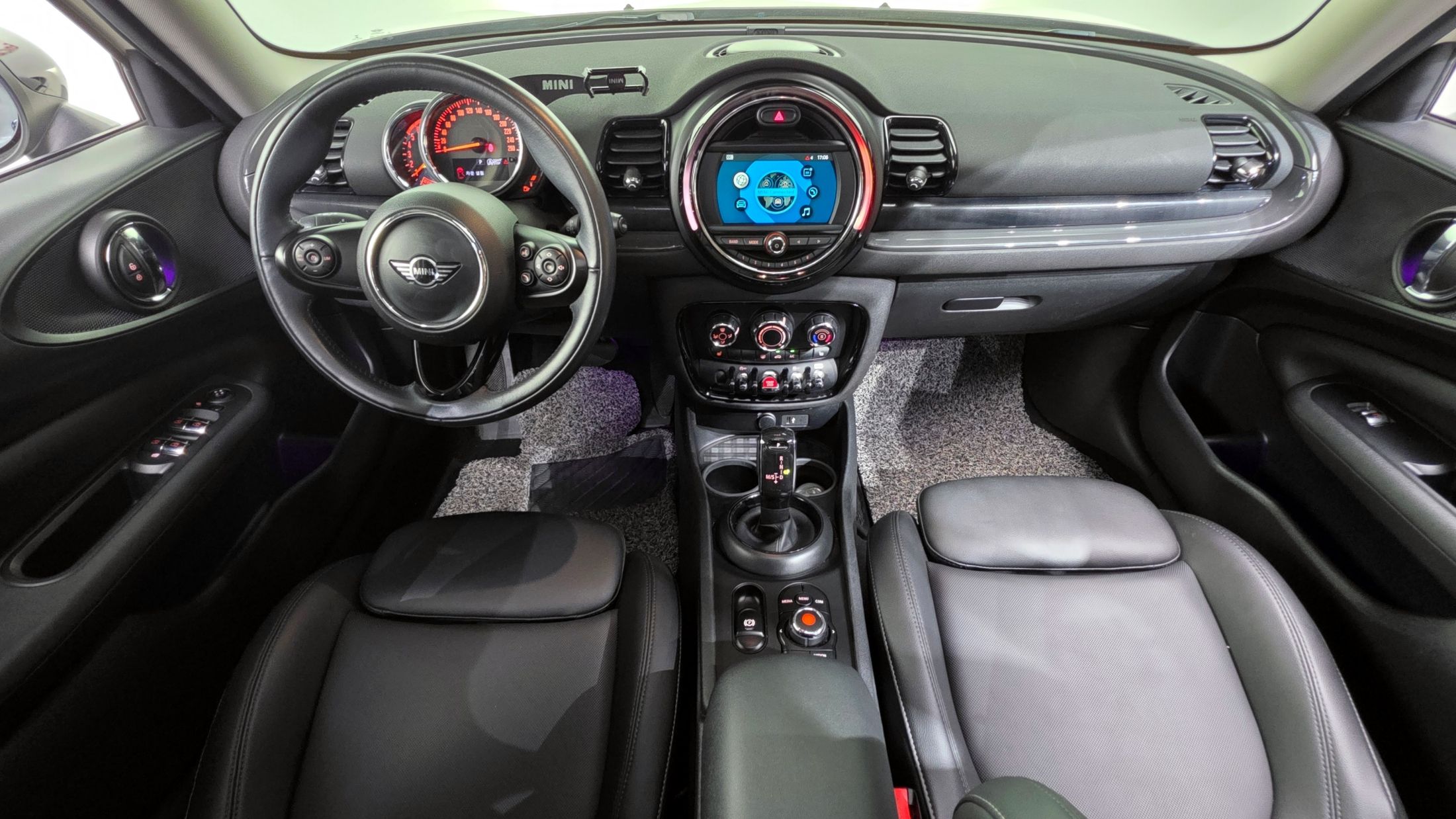 MINI CLUBMAN COOPER D 2018
