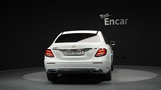 MERCEDES BENZ E-CLASS W213 2016