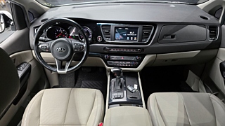 KIA CARNIVAL 2016