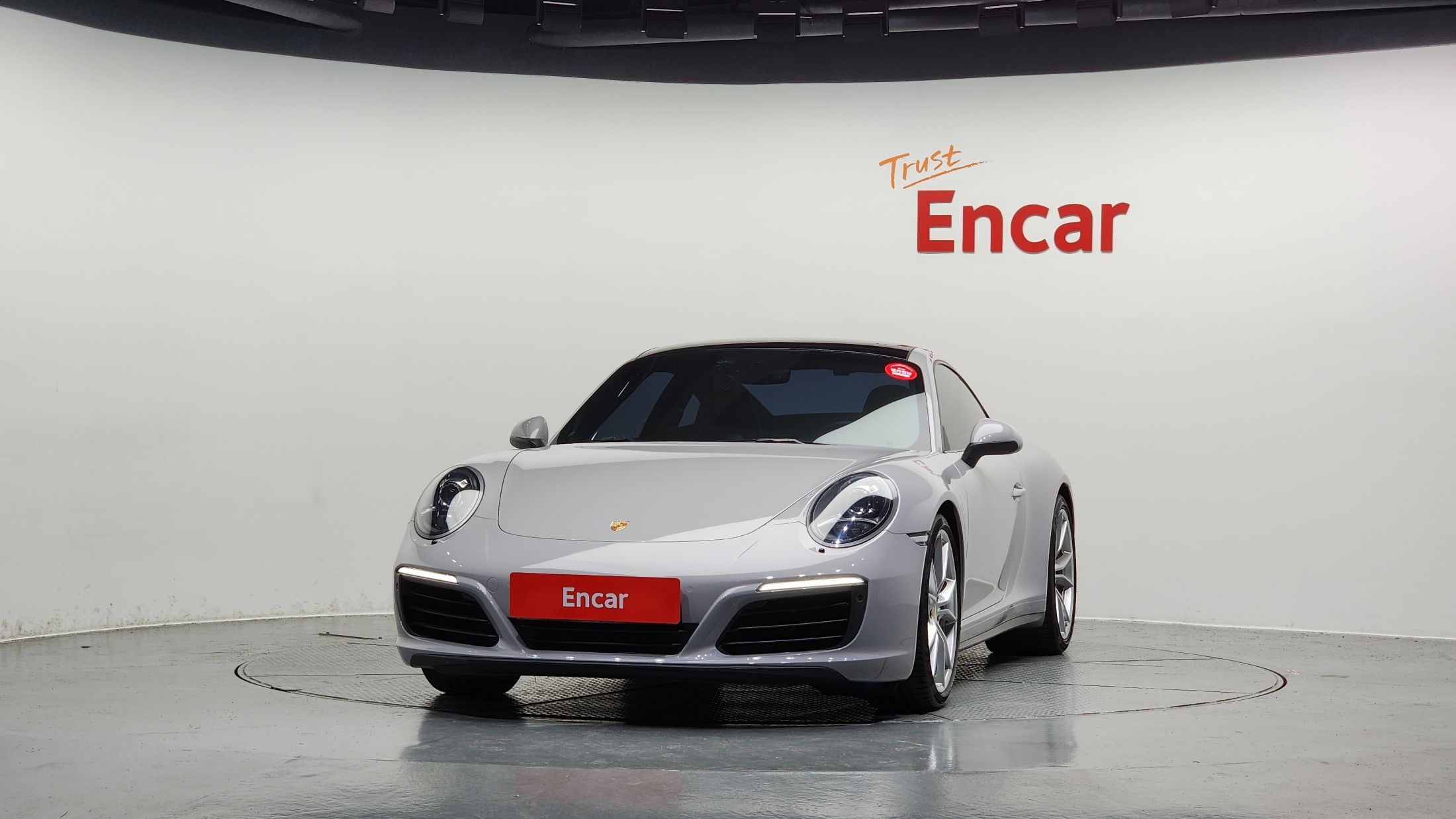 PORSCHE 911 2017